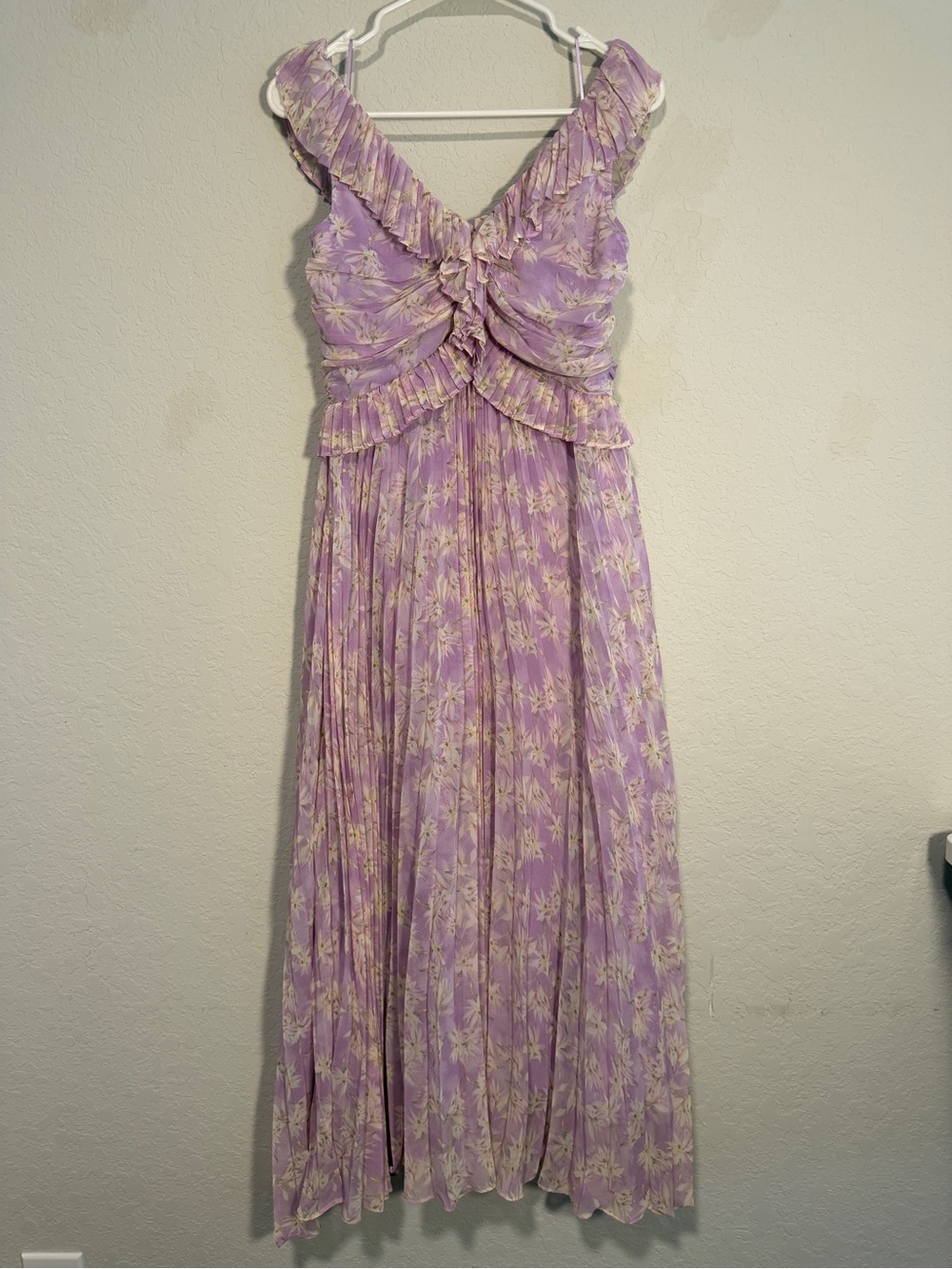 ASTR The Label Lilac Floral Pleated Ruffle Midi Dress Size Small